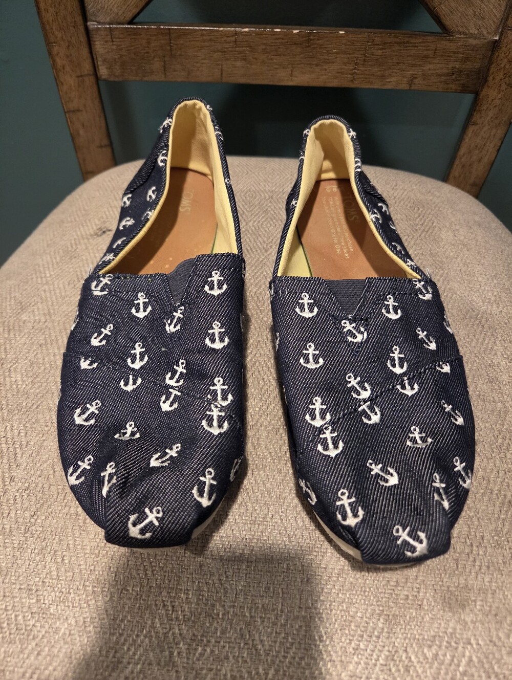 Toms Women's Navy Anchor Slip-On Shoes - Size 9.5